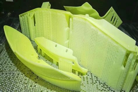 how to print nylon: exploring the intricacies of 3D printing with nylon filaments